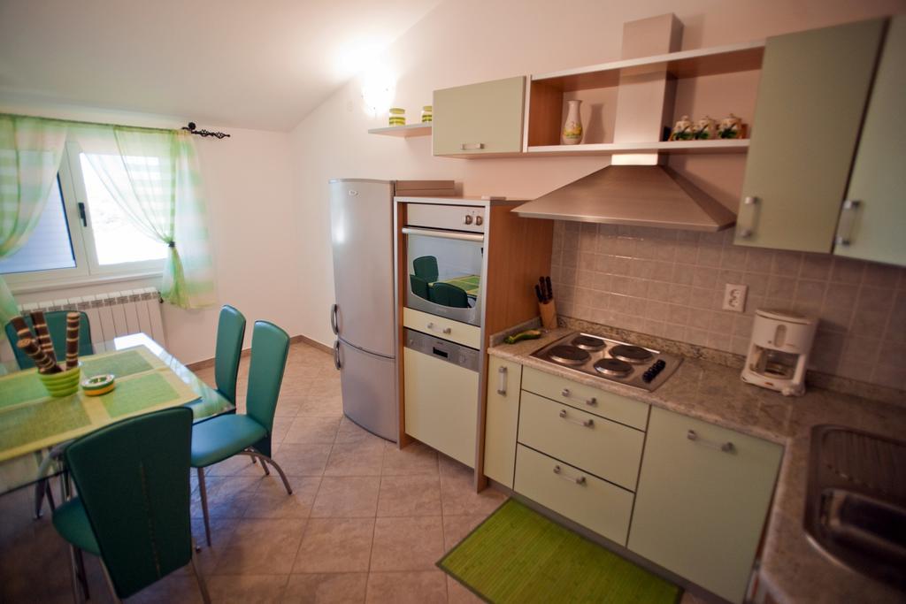 Apartments Marinic Primošten Kamer foto
