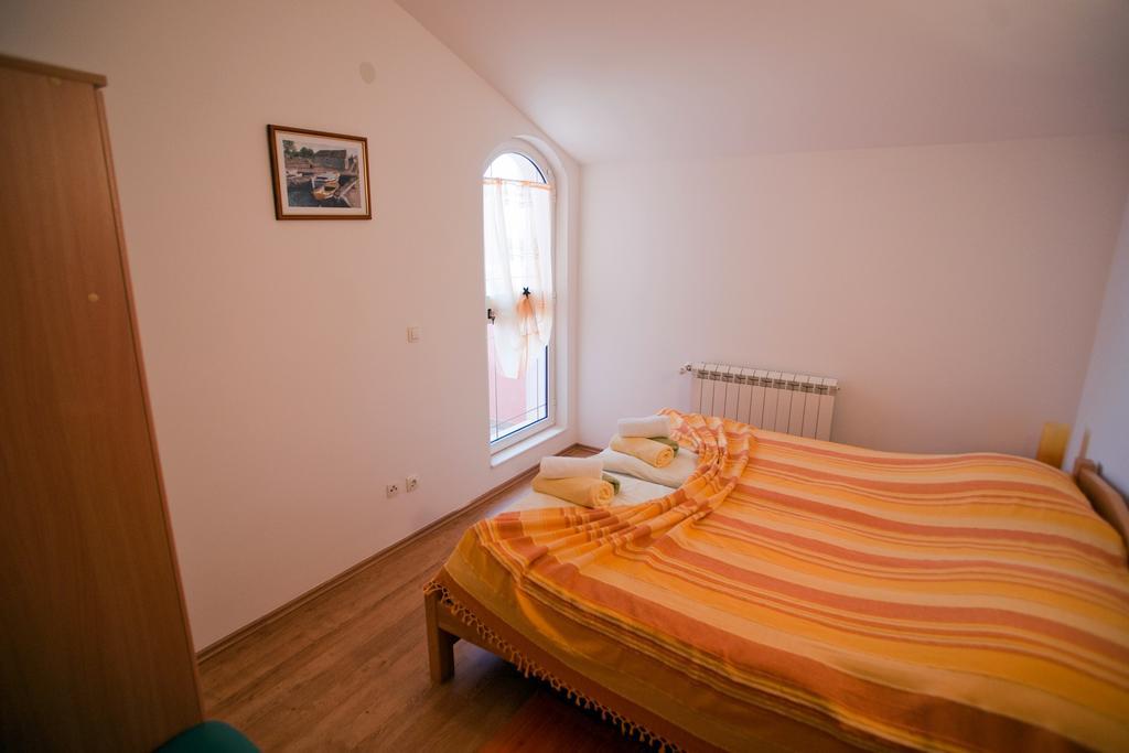 Apartments Marinic Primošten Kamer foto