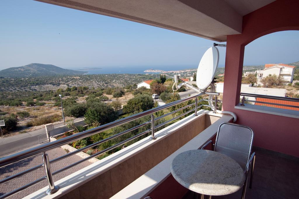 Apartments Marinic Primošten Kamer foto