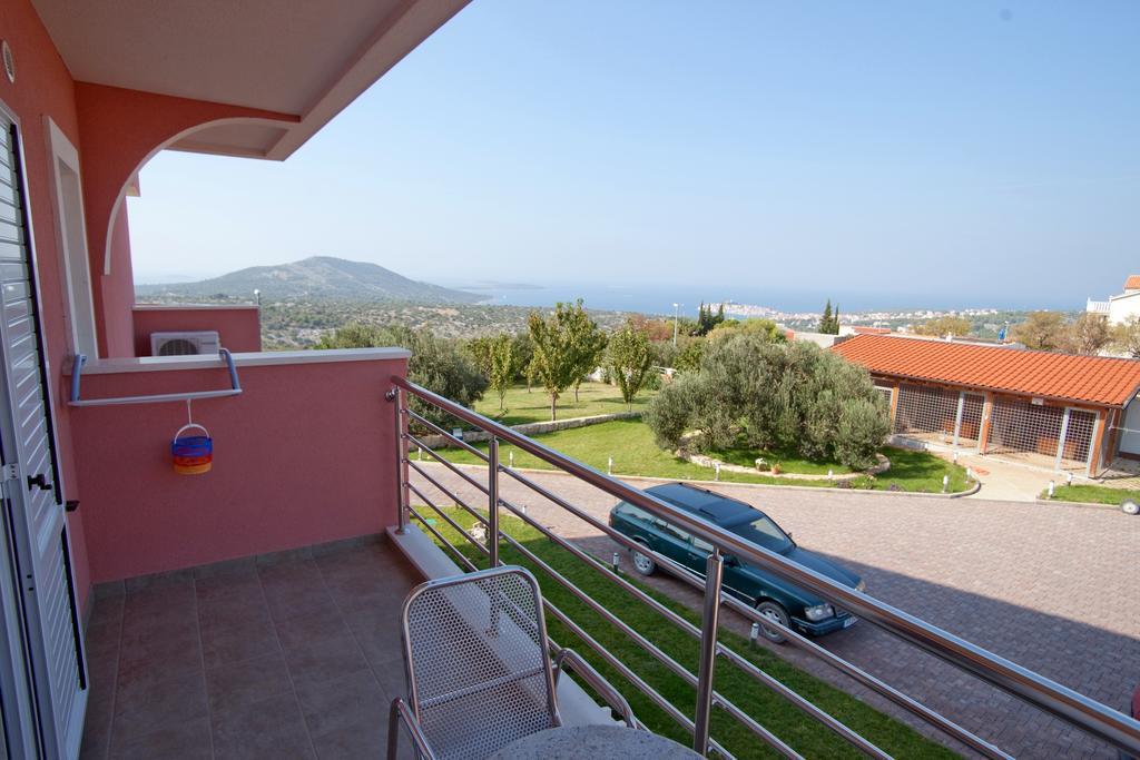 Apartments Marinic Primošten Kamer foto