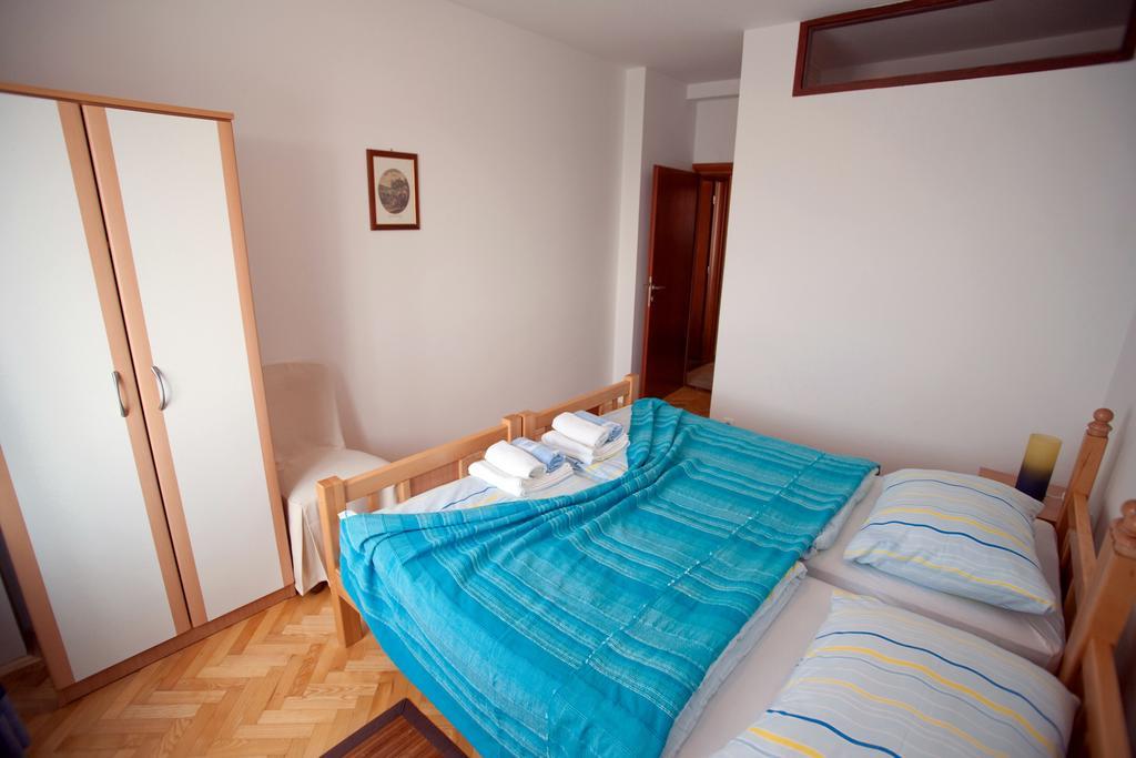Apartments Marinic Primošten Kamer foto