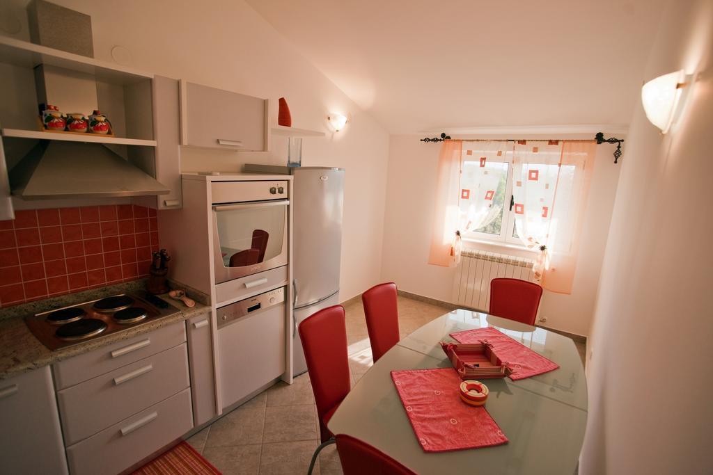 Apartments Marinic Primošten Kamer foto