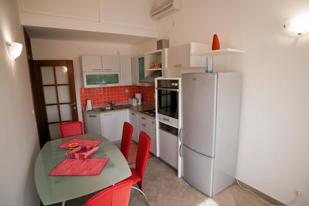 Apartments Marinic Primošten Kamer foto